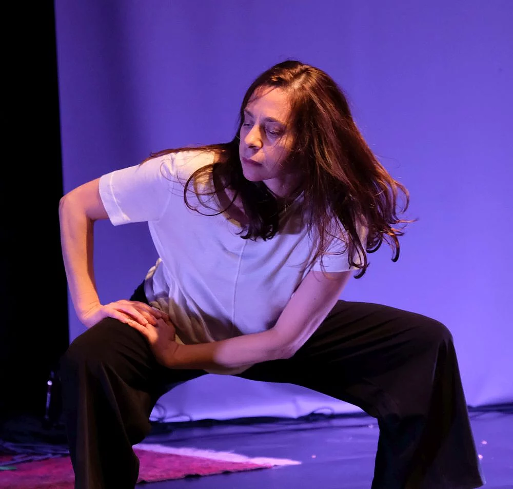 Portraitbild Laura Delfino Dozentin Kreativ-Haus