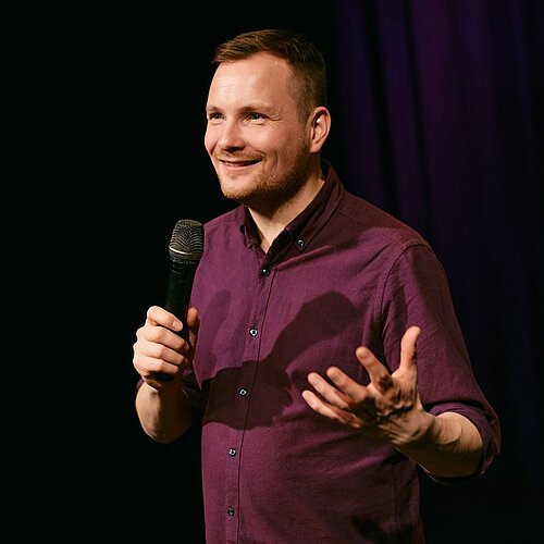 Kabarettist Jochen Schwerdtfeger im Kreativ-Haus