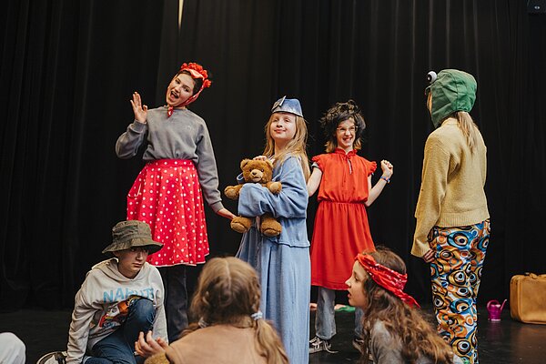 Standbild einer Szene Kindertheaterspiel