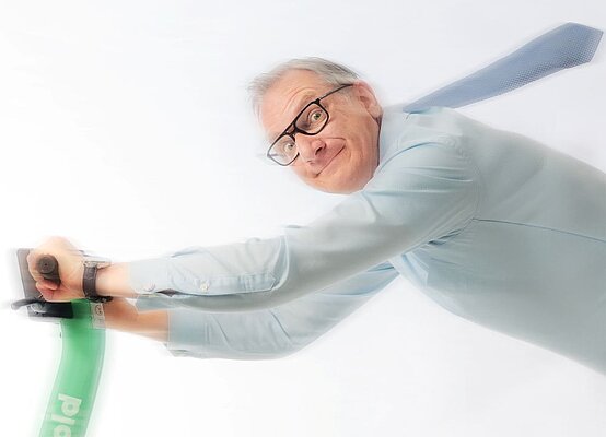 Kabarettist Hans Gerzlich im Kreativ-Haus