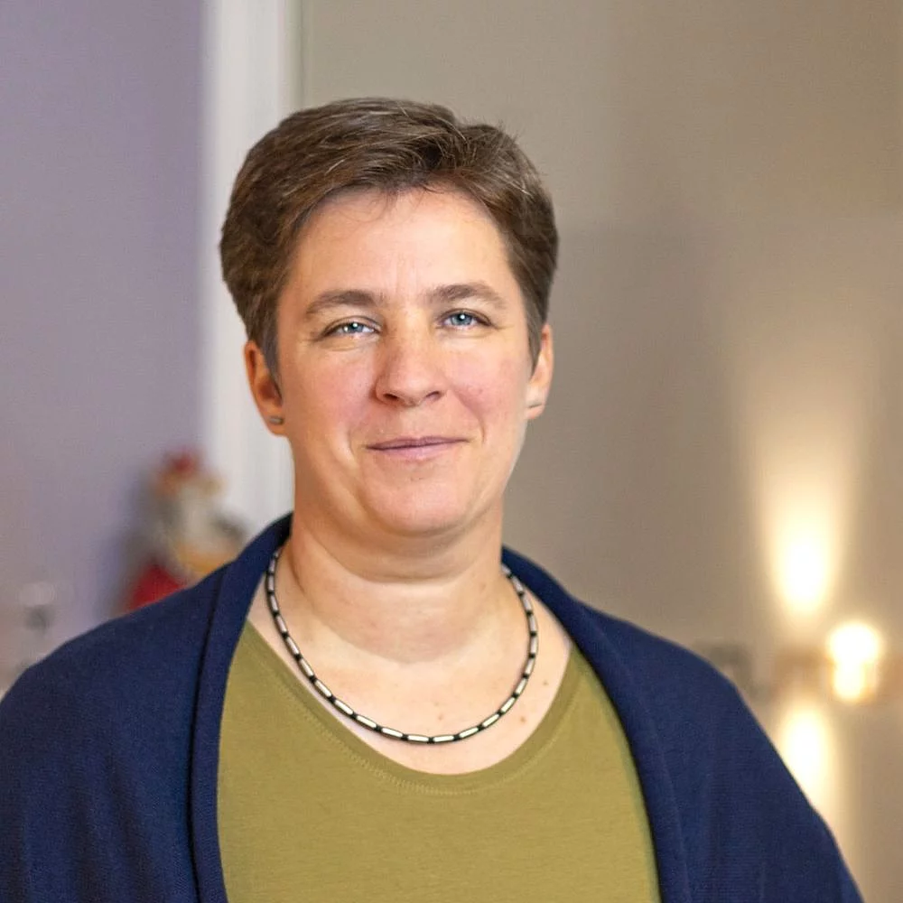 Portraitbild Eva-Maria Lerche Dozentin Kreativ-Haus